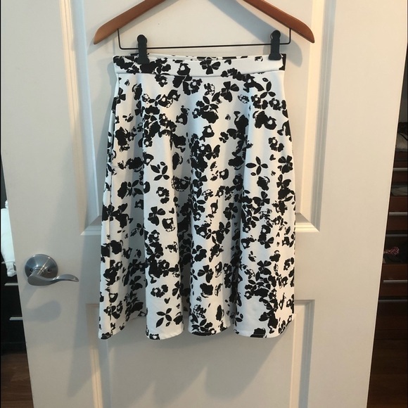 Cynthia Rowley Floral Skirt Size XS - Picture 2 of 11